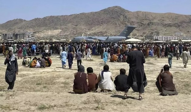 Tropas americanas retiram três mil pessoas do Afeganistão em um dia