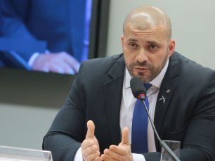 Moraes autoriza progressão de Daniel Silveira para regime aberto