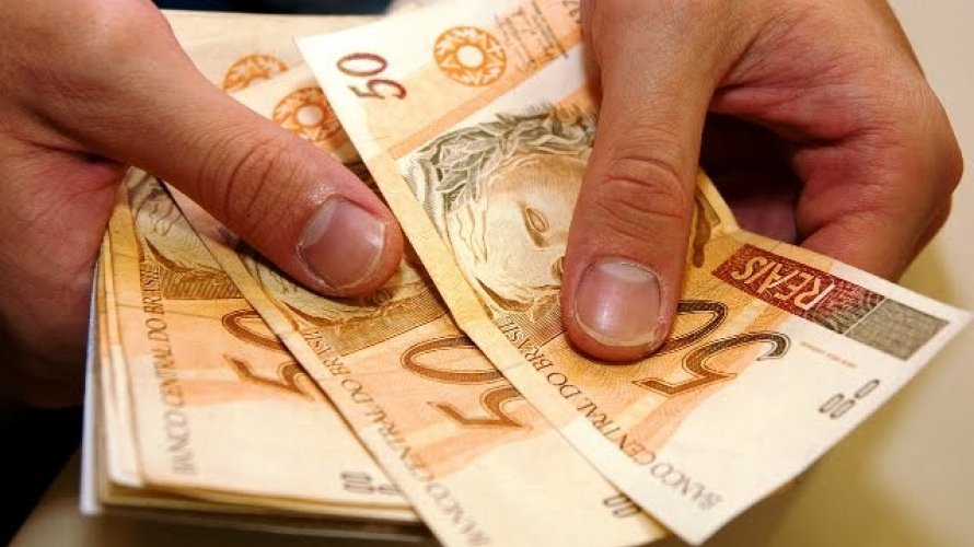 Salário mínimo de R$ 954 entra em vigor