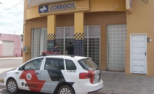 Bandidos armados roubam Agência dos Correios e loja em Panorama