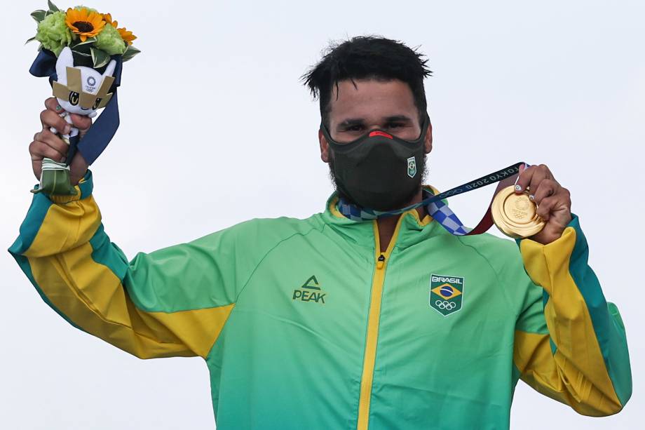 Italo Ferreira conquista 1º ouro do Brasil na Olimpíada de Tóquio e faz história no surfe